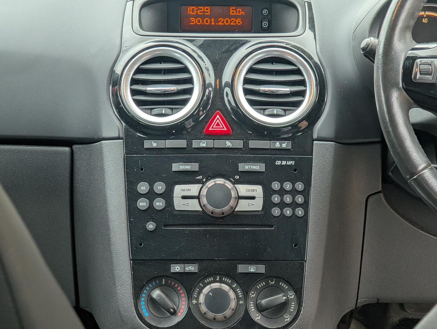 Used Vauxhall Corsa 2010 for sale - 77381186: Photo 13