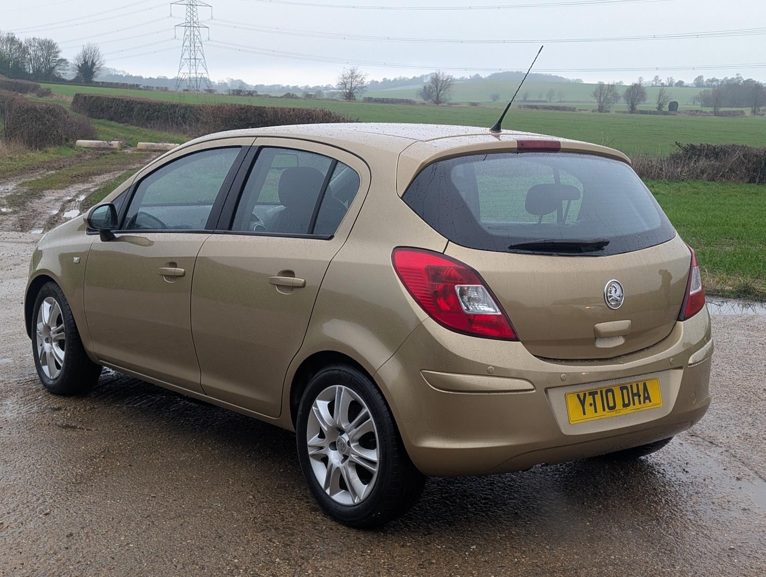 Used Vauxhall Corsa 2010 for sale - 77381186: Photo 5