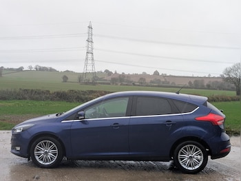 Used Ford Focus 2017 for sale - 76586568: Photo
