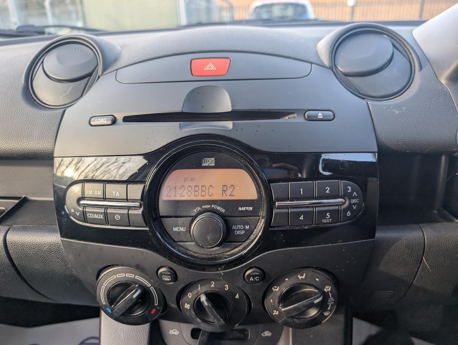 Used Mazda Mazda2 2010 for sale - 77562492: Photo 22