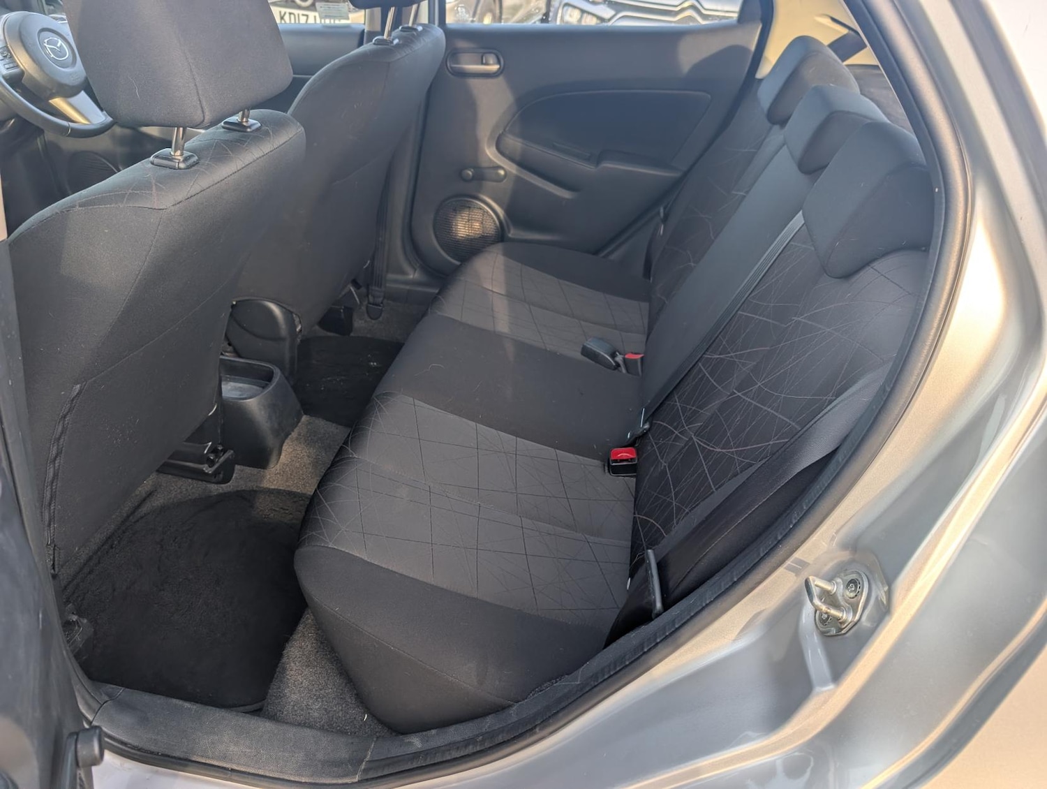 Used Mazda Mazda2 2010 for sale - 77562492: Photo 31