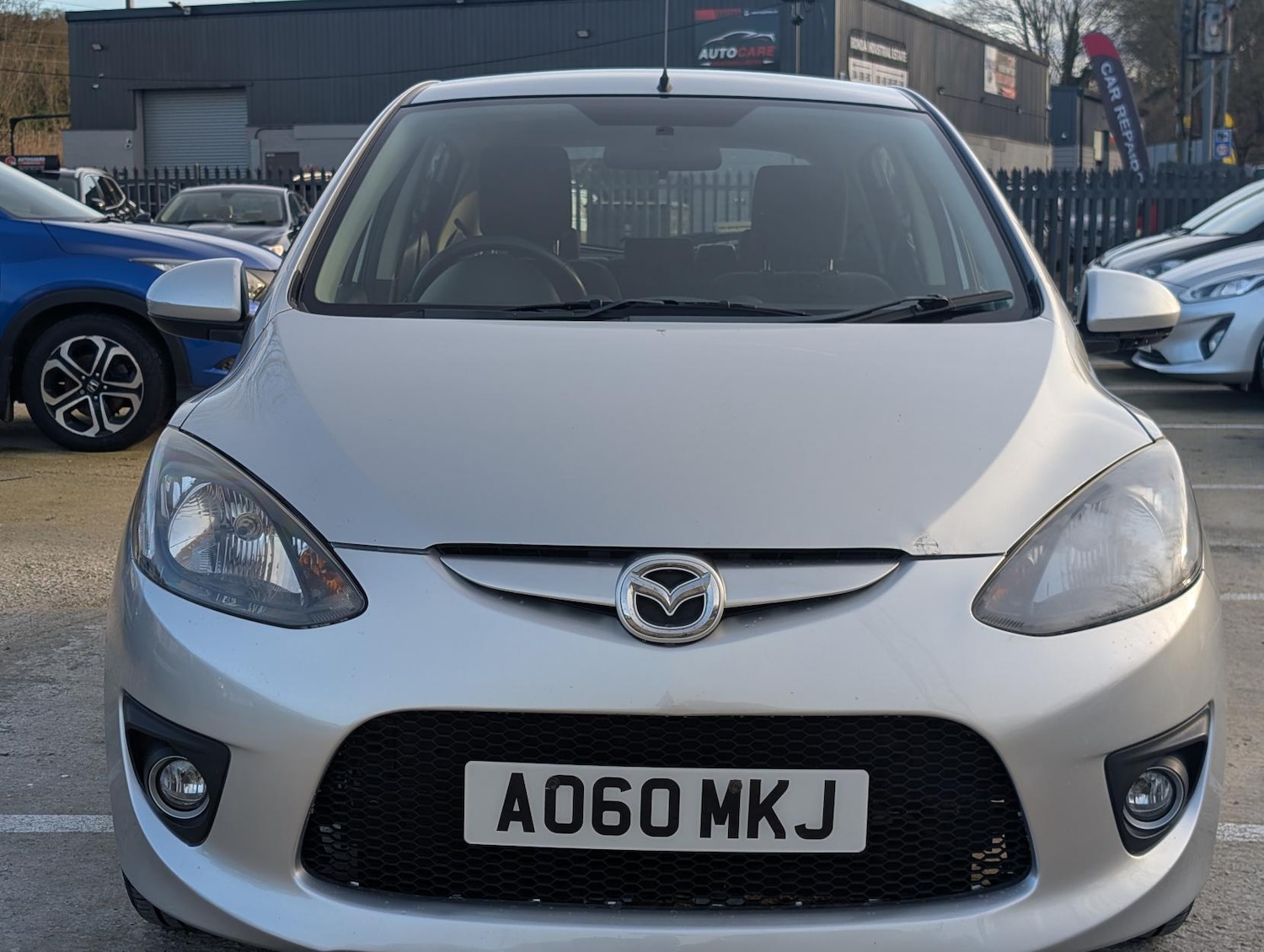 Used Mazda Mazda2 2010 for sale - 77562492: Photo 4