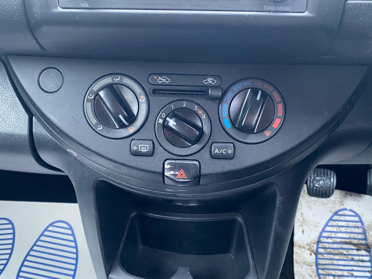 Used Nissan Note 2011 for sale - 77268882: Photo 14