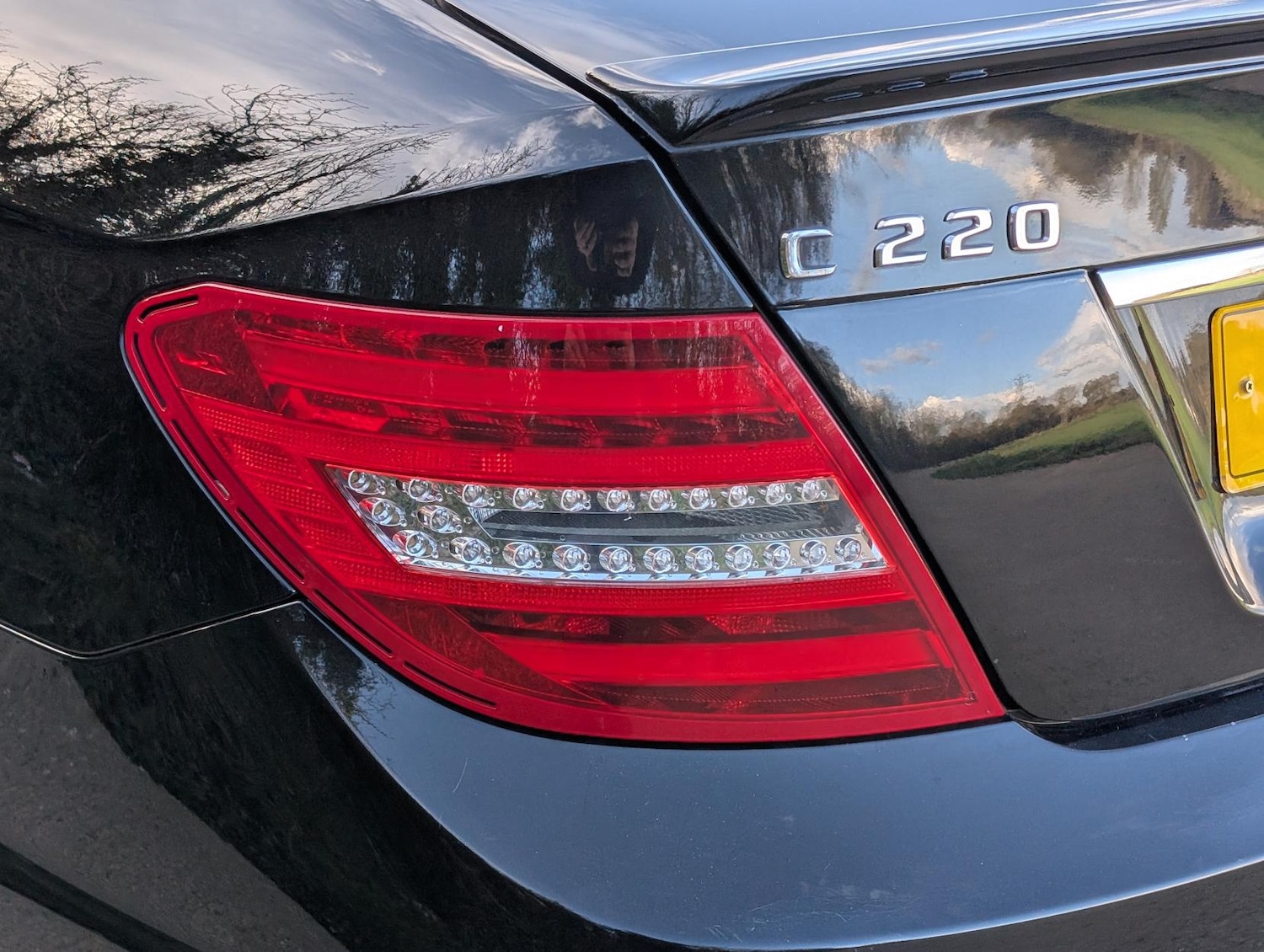 Used Mercedes-Benz C Class 2015 for sale - 77897940: Photo 10