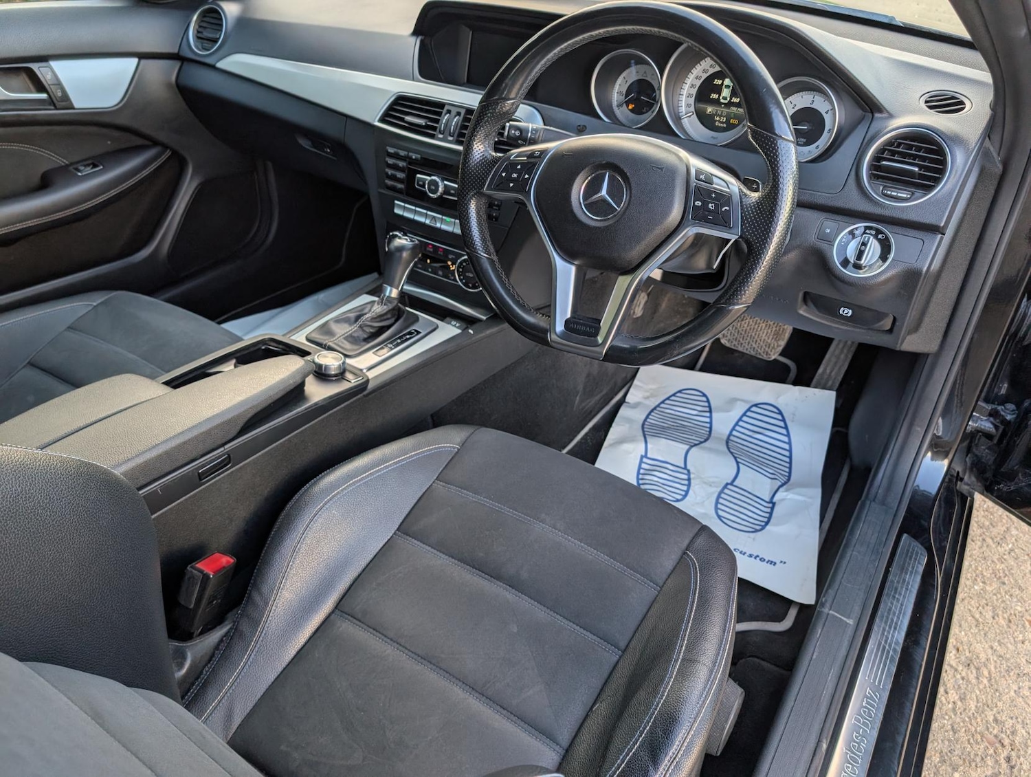 Used Mercedes-Benz C Class 2015 for sale - 77897940: Photo 11