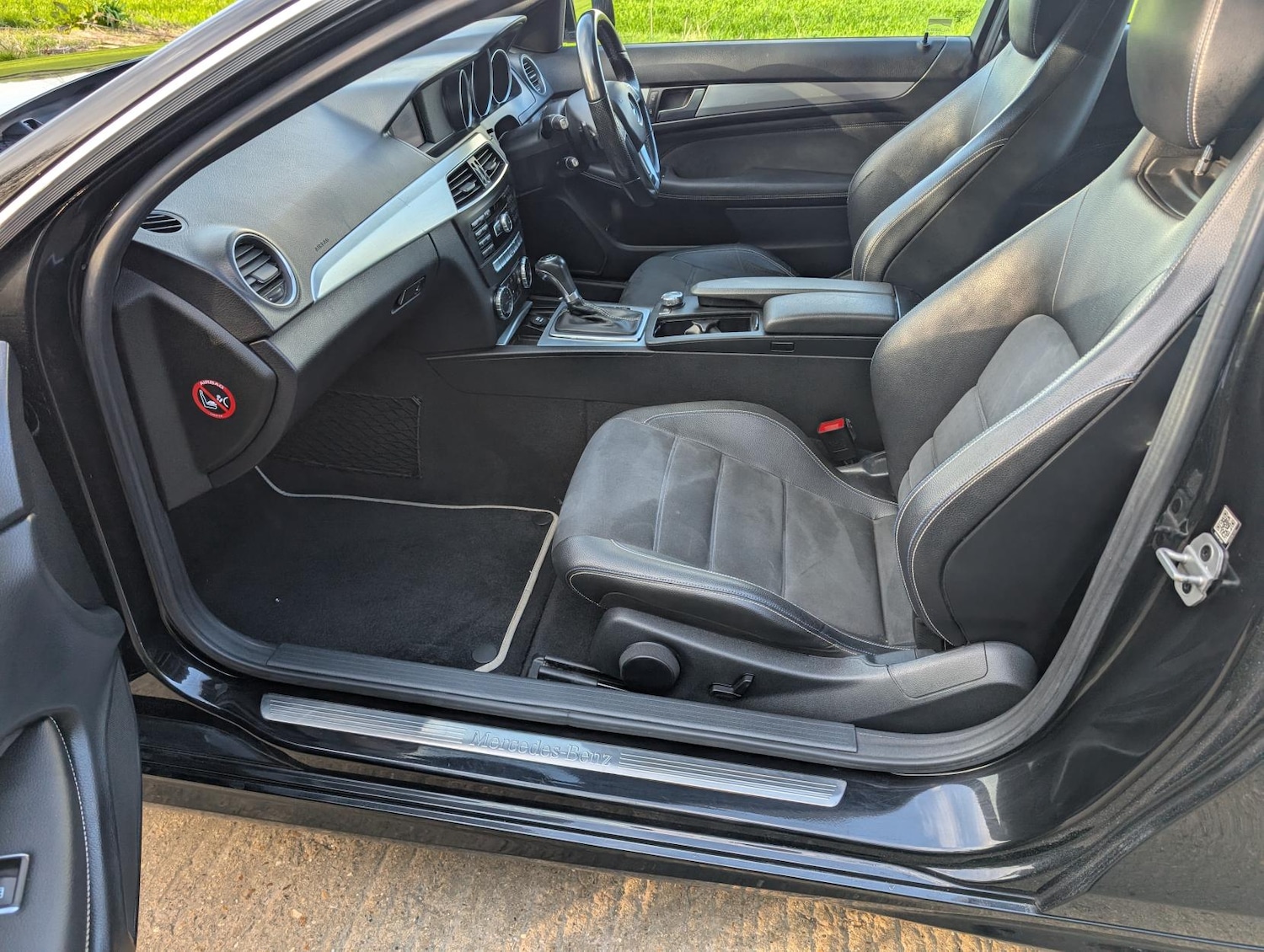 Used Mercedes-Benz C Class 2015 for sale - 77897940: Photo 29