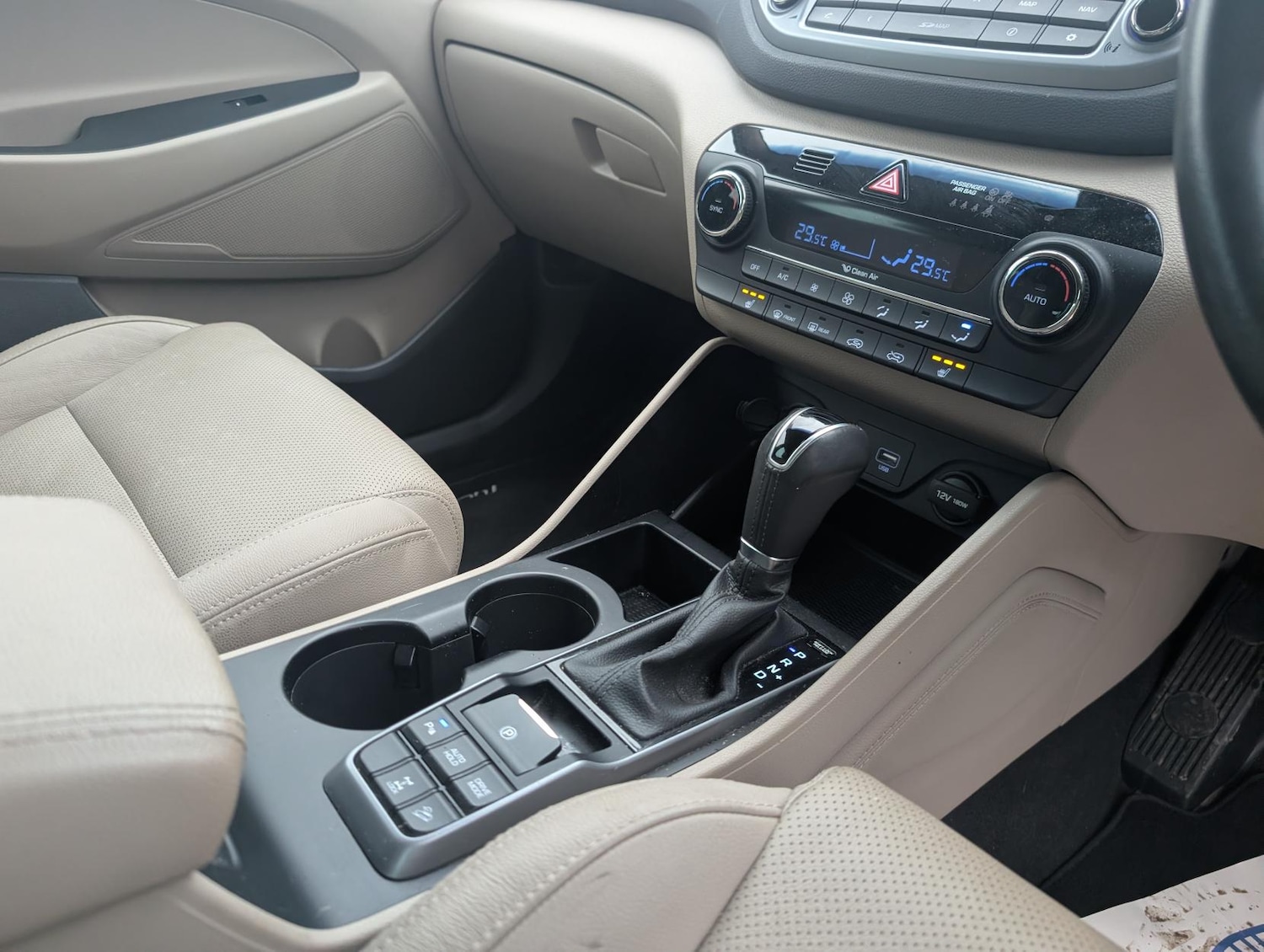 Used Hyundai TUCSON 2015 for sale - 77395400: Photo 21