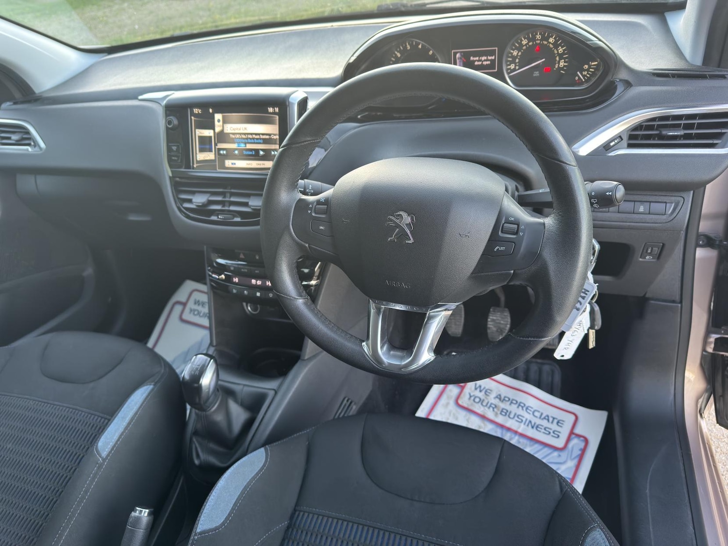 Used Peugeot 208 2013 for sale - 76092260: Photo 14