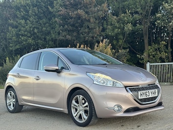 Used Peugeot 208 2013 for sale - 76092260: Photo 2
