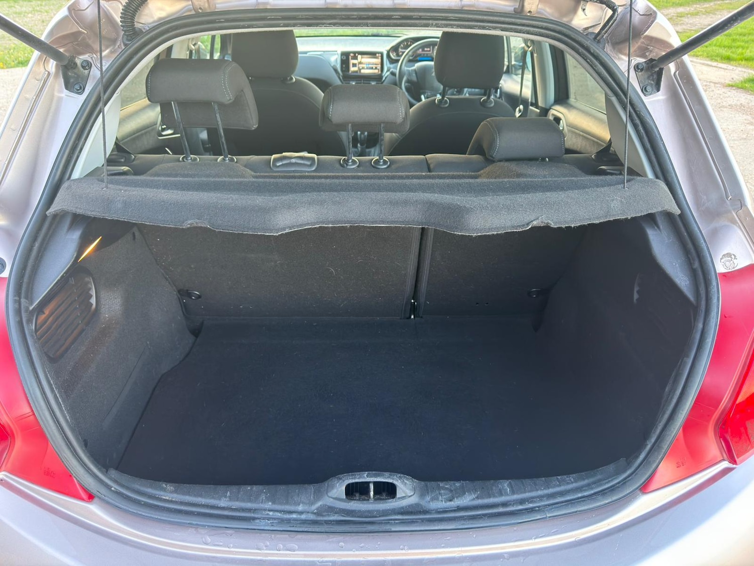 Used Peugeot 208 2013 for sale - 76092260: Photo 34
