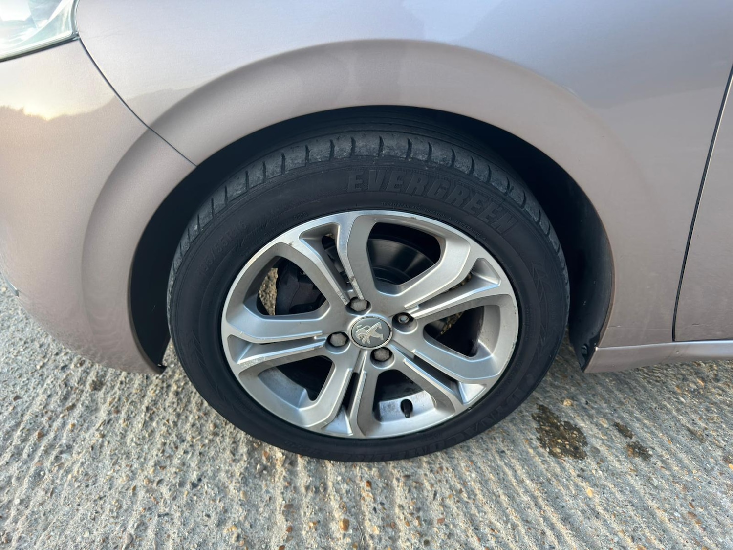 Used Peugeot 208 2013 for sale - 76092260: Photo 39