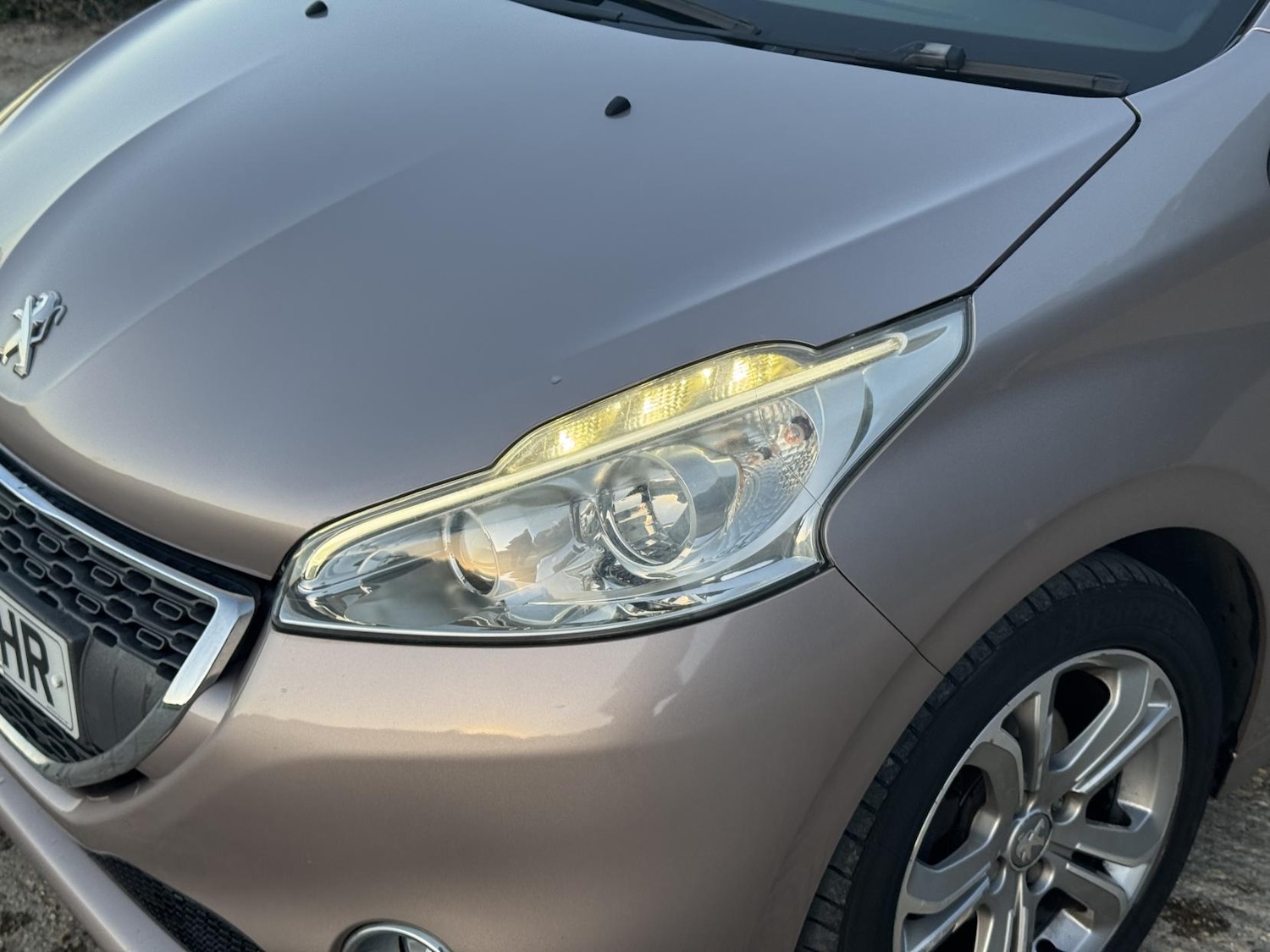Used Peugeot 208 2013 for sale - 76092260: Photo 6