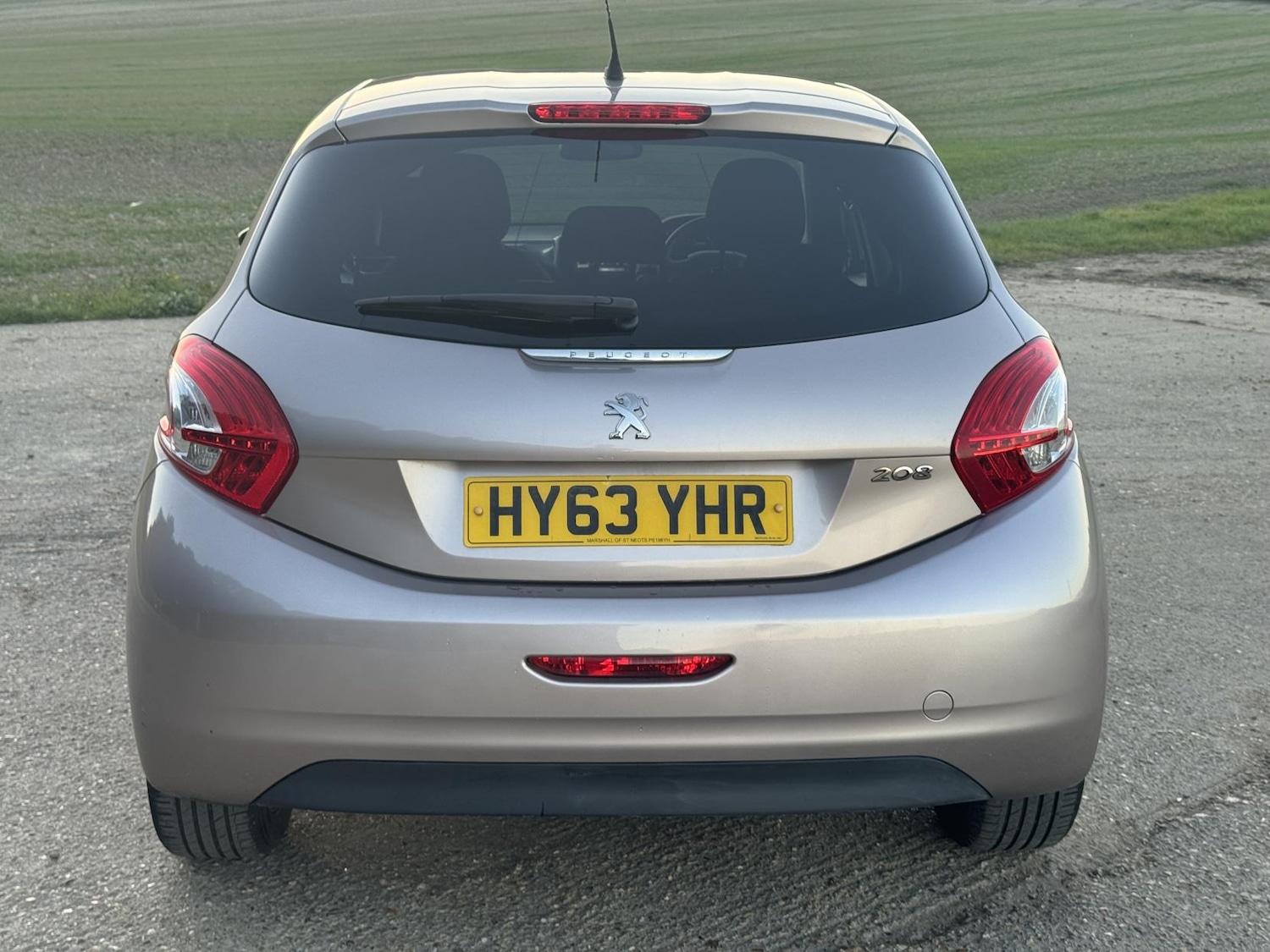 Used Peugeot 208 2013 for sale - 76092260: Photo 9