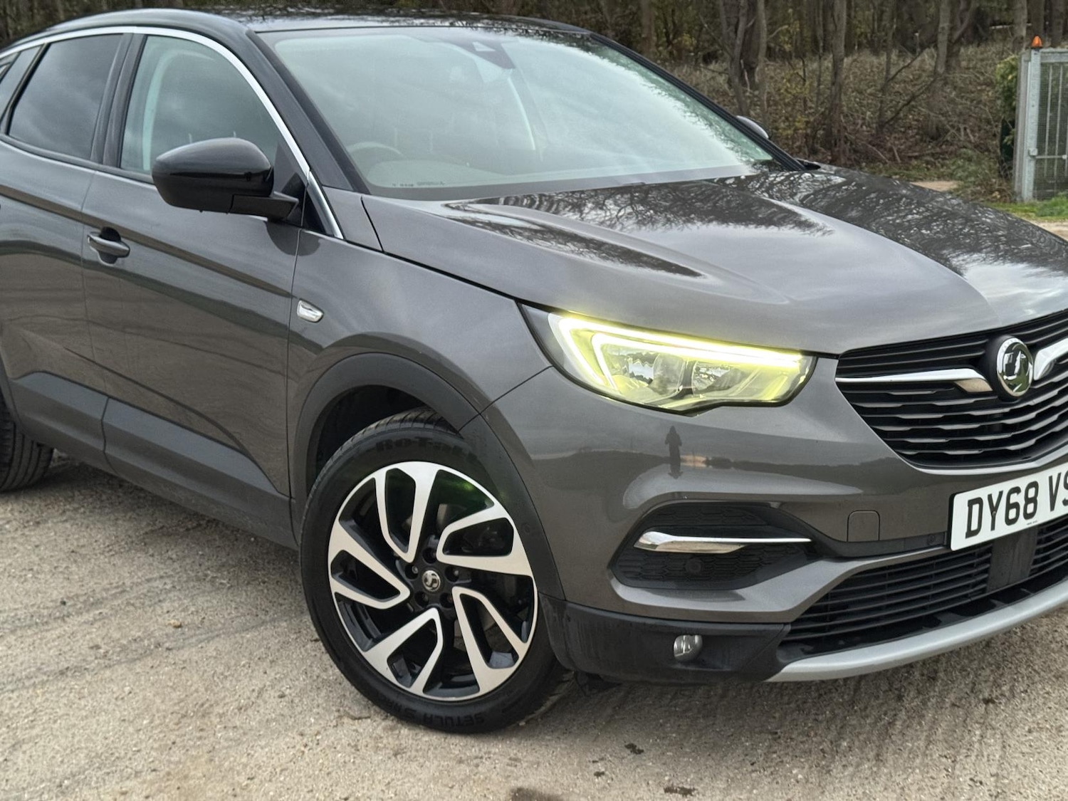 Used Vauxhall Grandland X 2018 for sale - 76650015: Photo 2