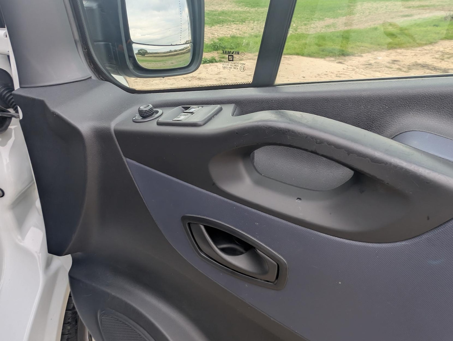 Used Vauxhall Vivaro 2015 for sale - 76092265: Photo 16