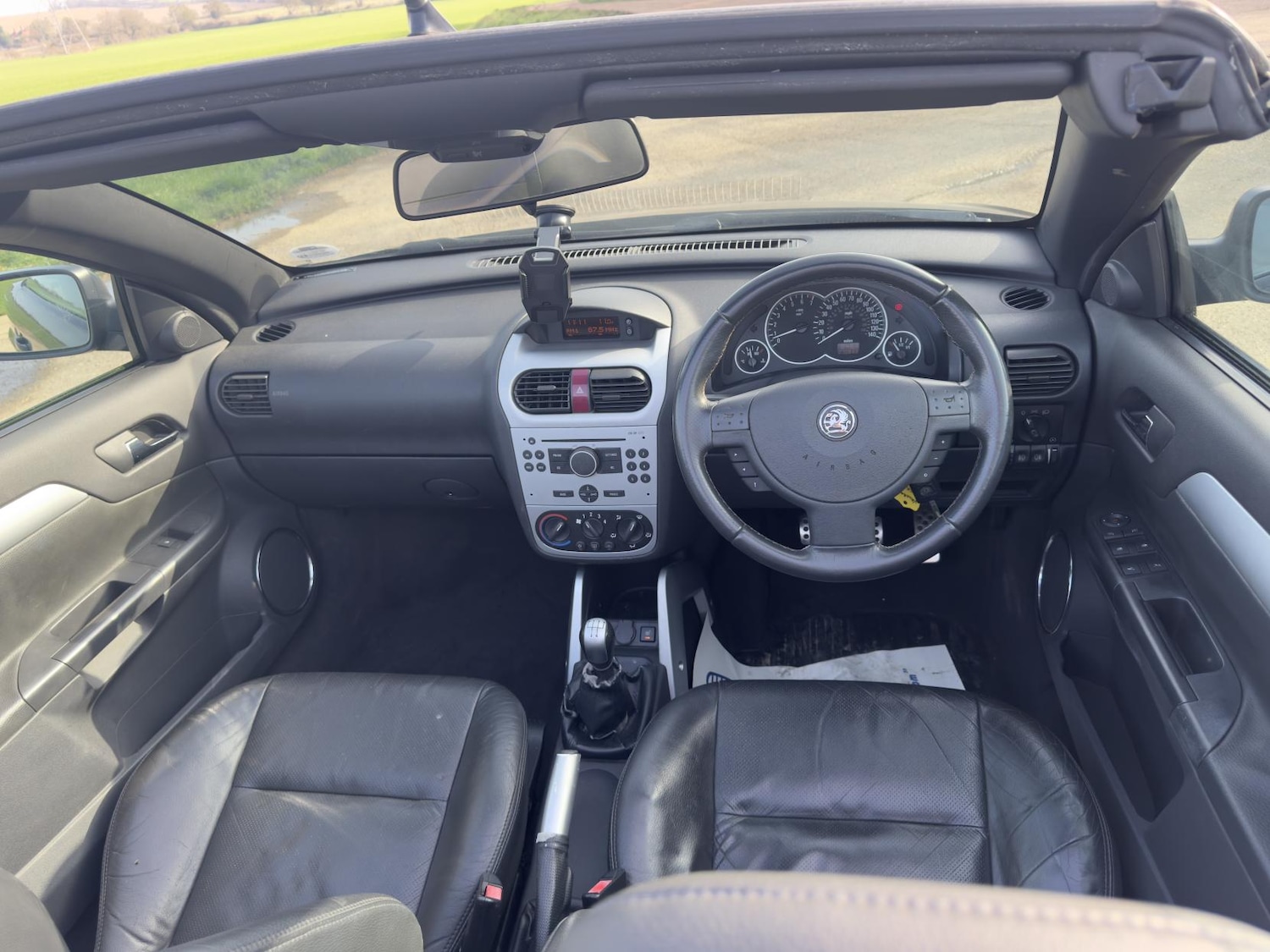 Used Vauxhall Tigra 2005 for sale - 77710776: Photo 13