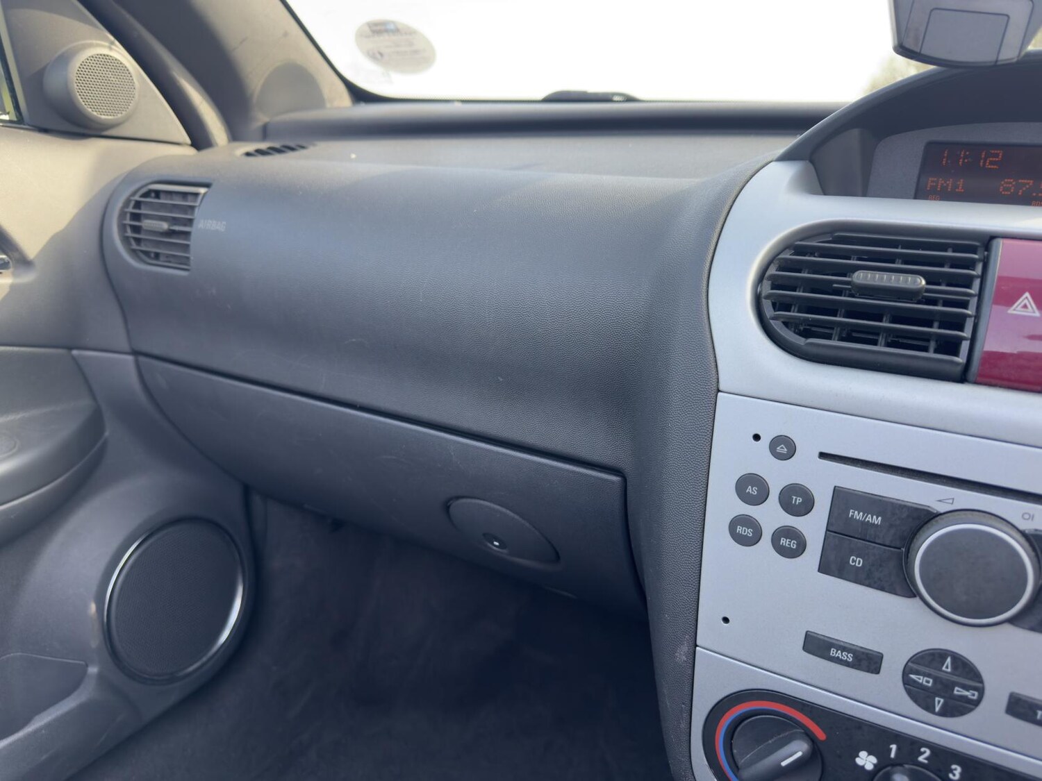 Used Vauxhall Tigra 2005 for sale - 77710776: Photo 23