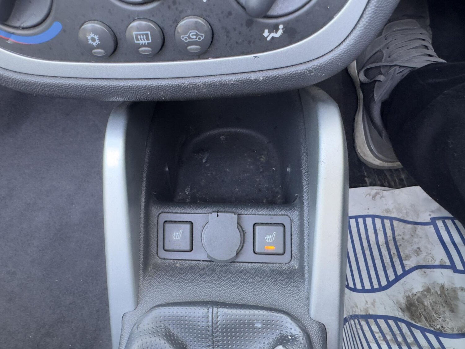 Used Vauxhall Tigra 2005 for sale - 77710776: Photo 25