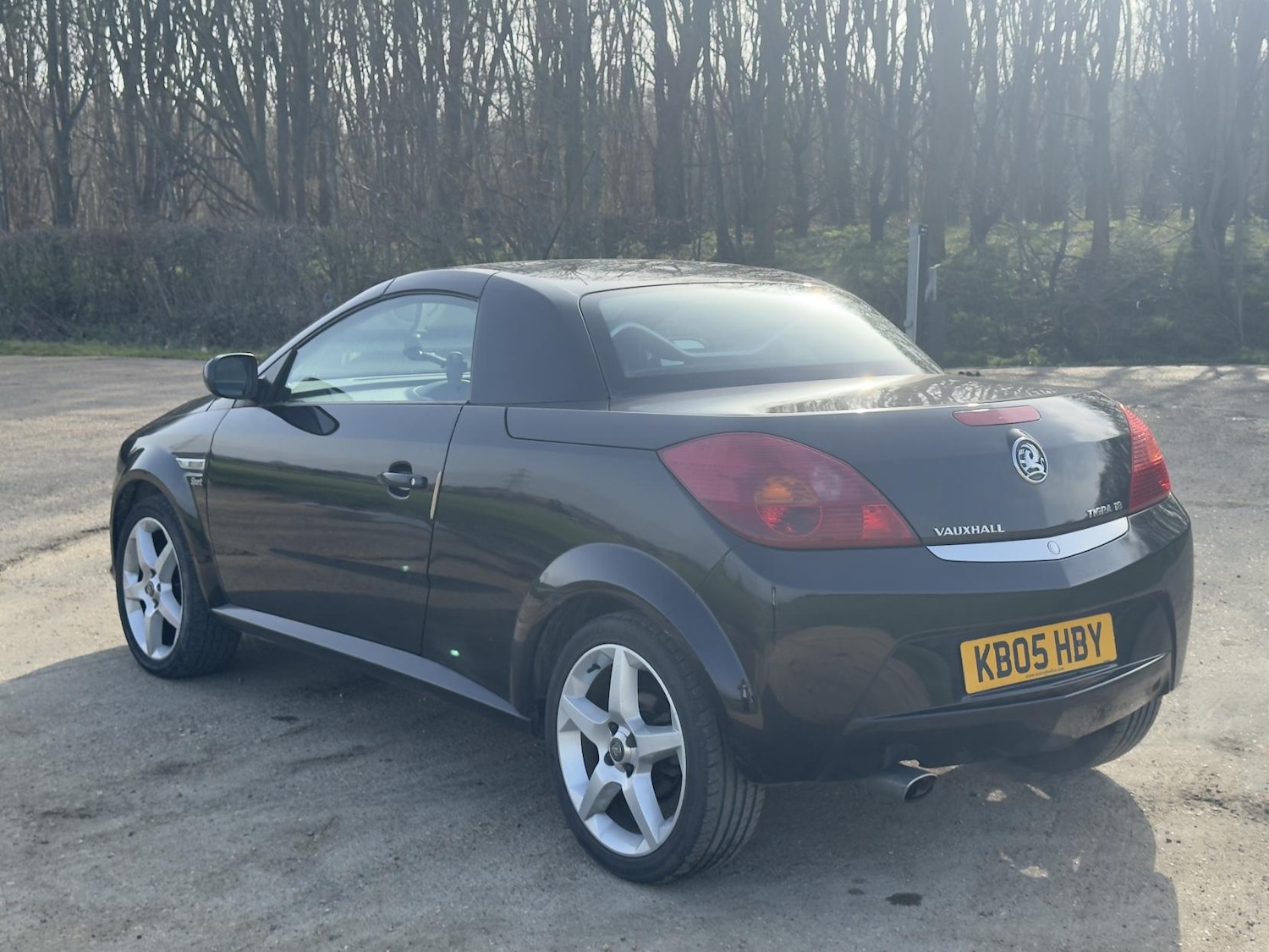 Used Vauxhall Tigra 2005 for sale - 77710776: Photo 6