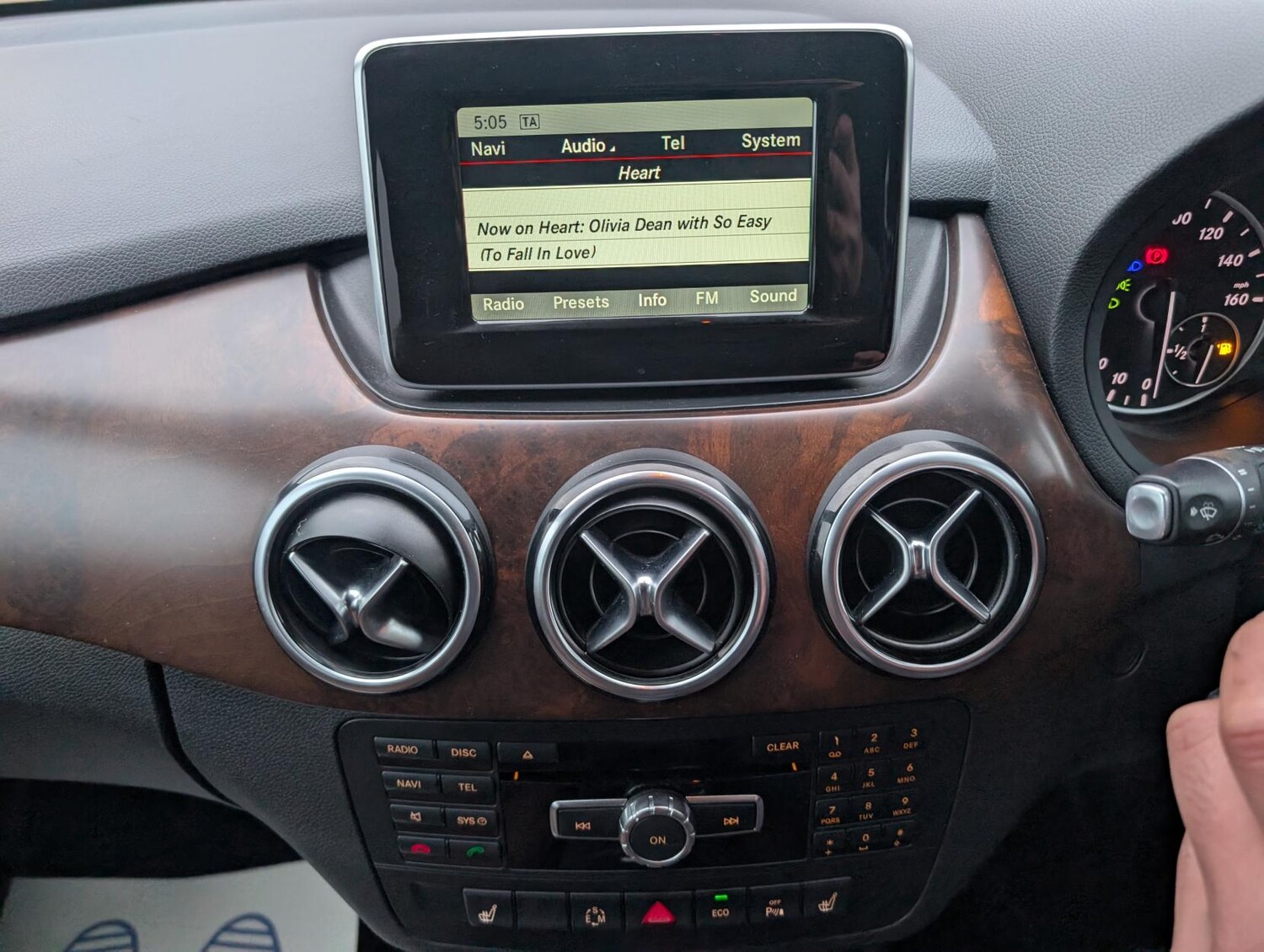 Used Mercedes-Benz B Class 2013 for sale - 77799768: Photo 10