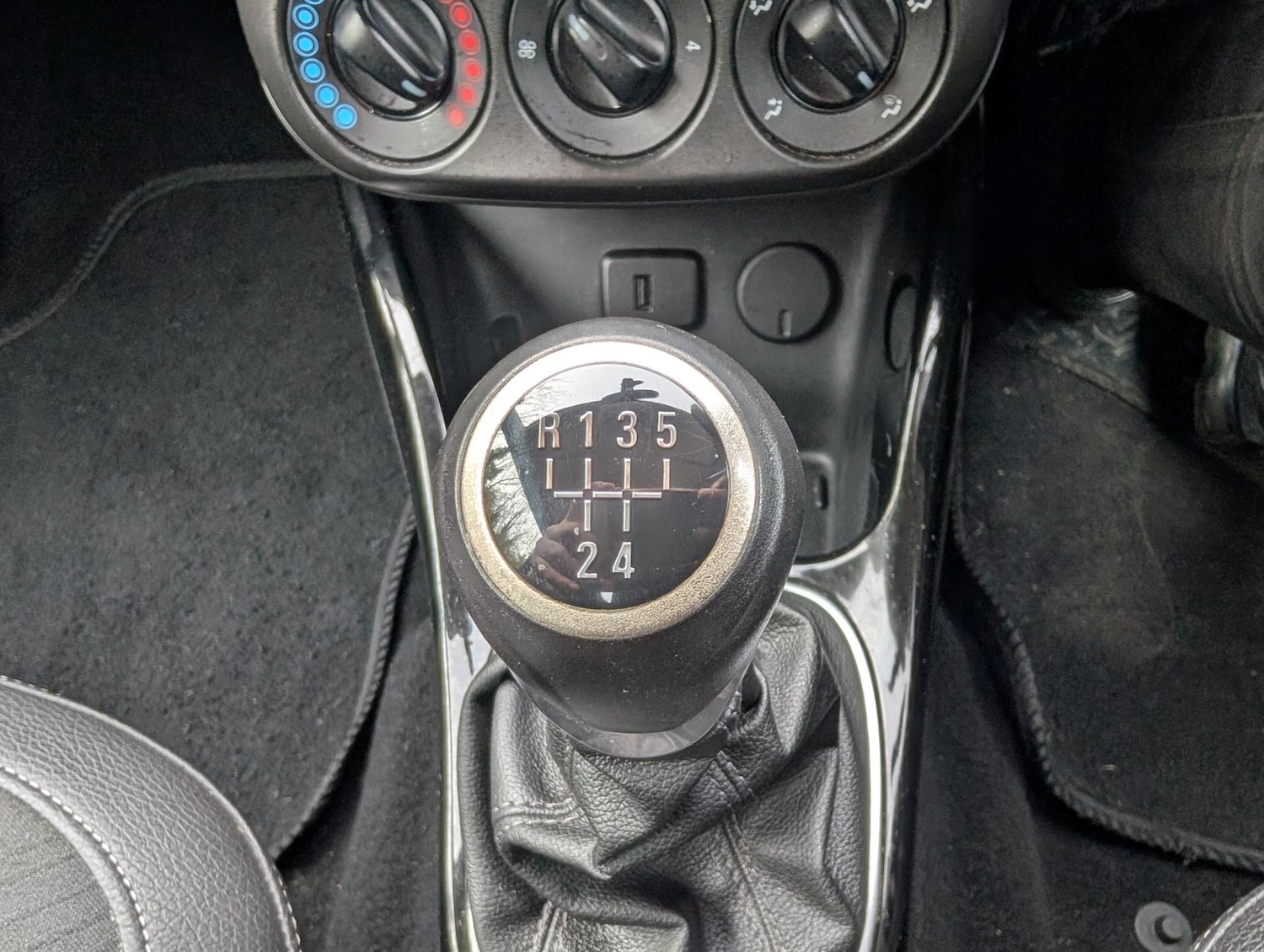 Used Vauxhall ADAM 2018 for sale - 76458686: Photo 17