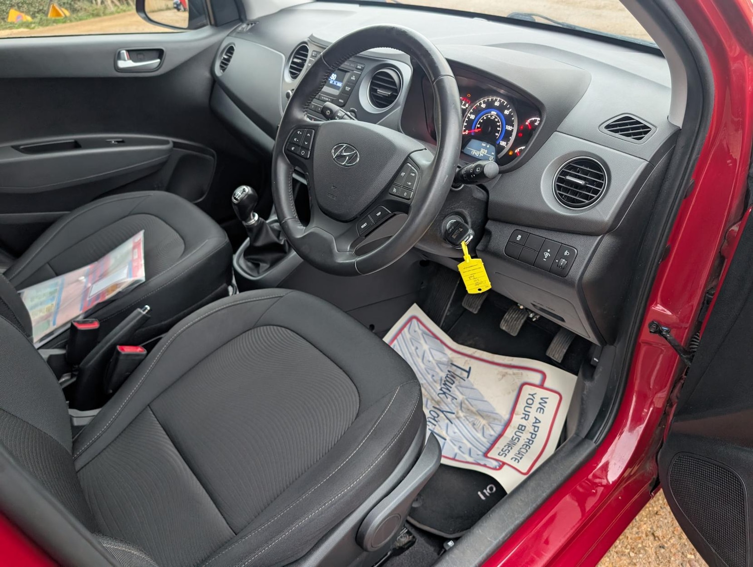 Used Hyundai i10 2017 for sale - 76511214: Photo 13