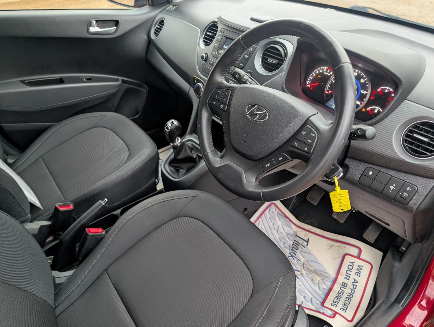 Used Hyundai i10 2017 for sale - 76511214: Photo 15