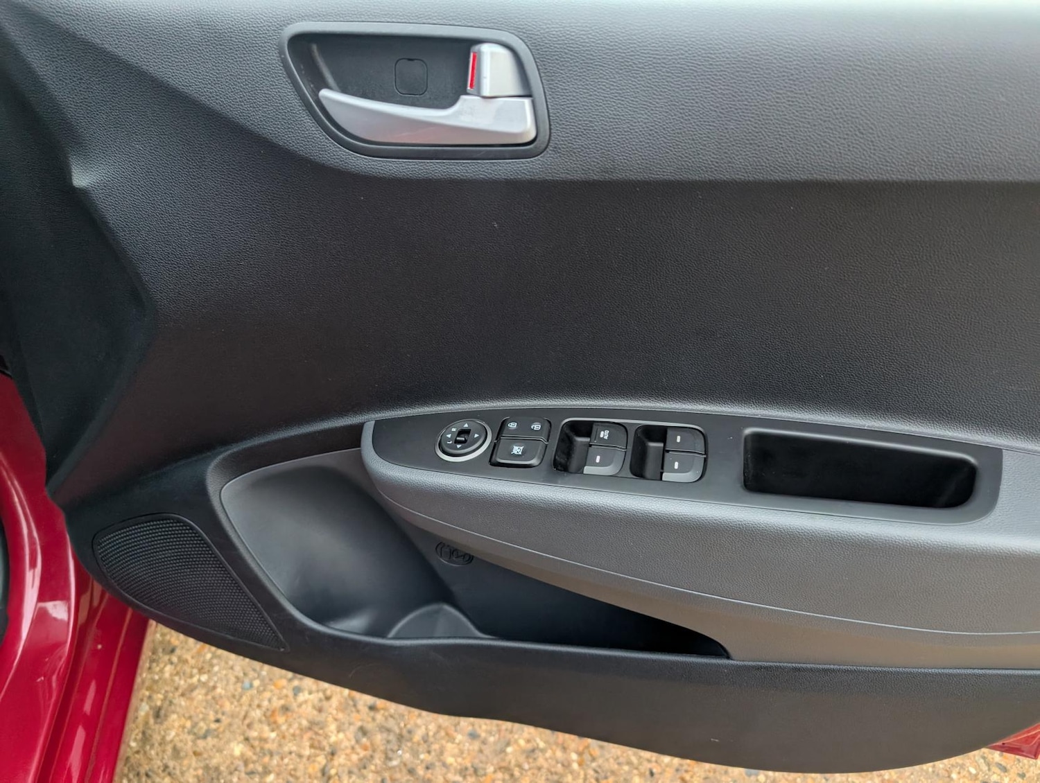 Used Hyundai i10 2017 for sale - 76511214: Photo 20