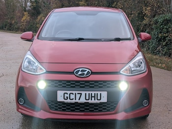 Used Hyundai i10 2017 for sale - 76511214: Photo