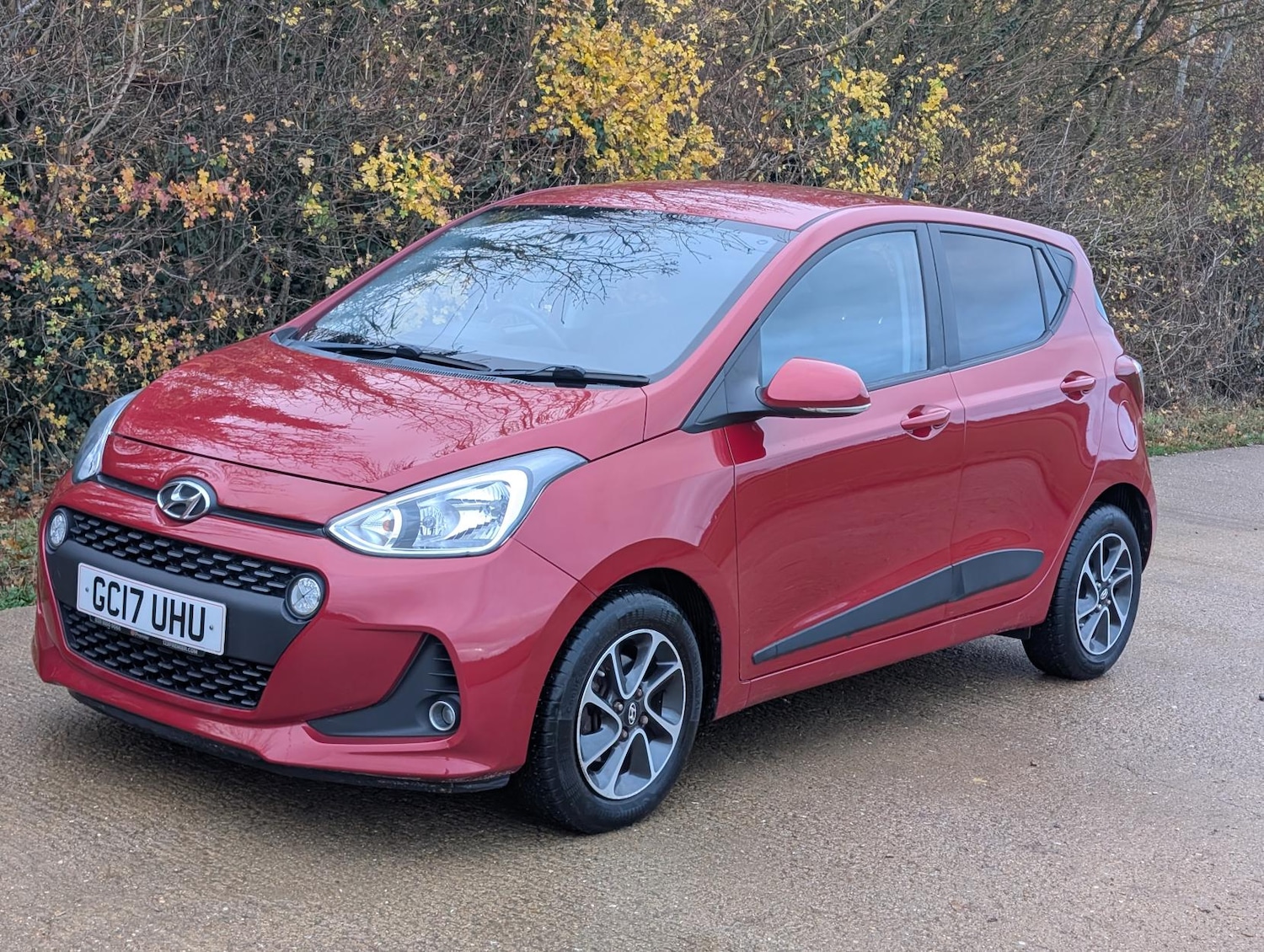Used Hyundai i10 2017 for sale - 76511214: Photo 3