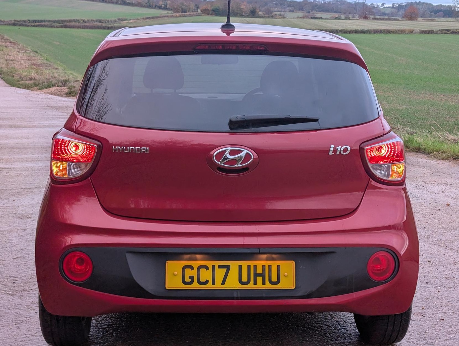Used Hyundai i10 2017 for sale - 76511214: Photo 6