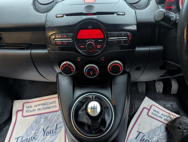Used Mazda Mazda2 2011 for sale - 75744865: Photo 13