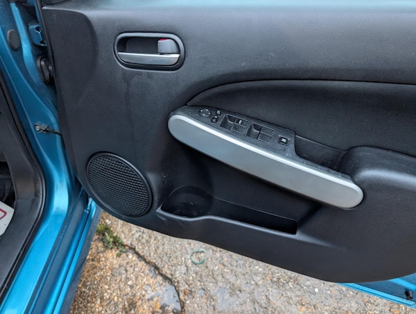 Used Mazda Mazda2 2011 for sale - 75744865: Photo 18