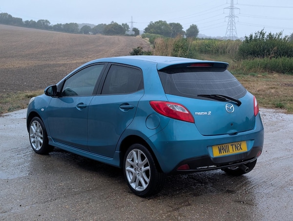 Used Mazda Mazda2 2011 for sale - 75744865: Photo 4