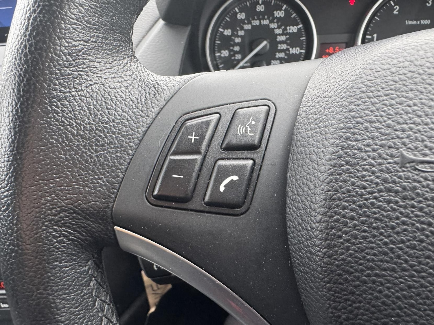 Used BMW X1 2011 for sale - 76377157: Photo 15