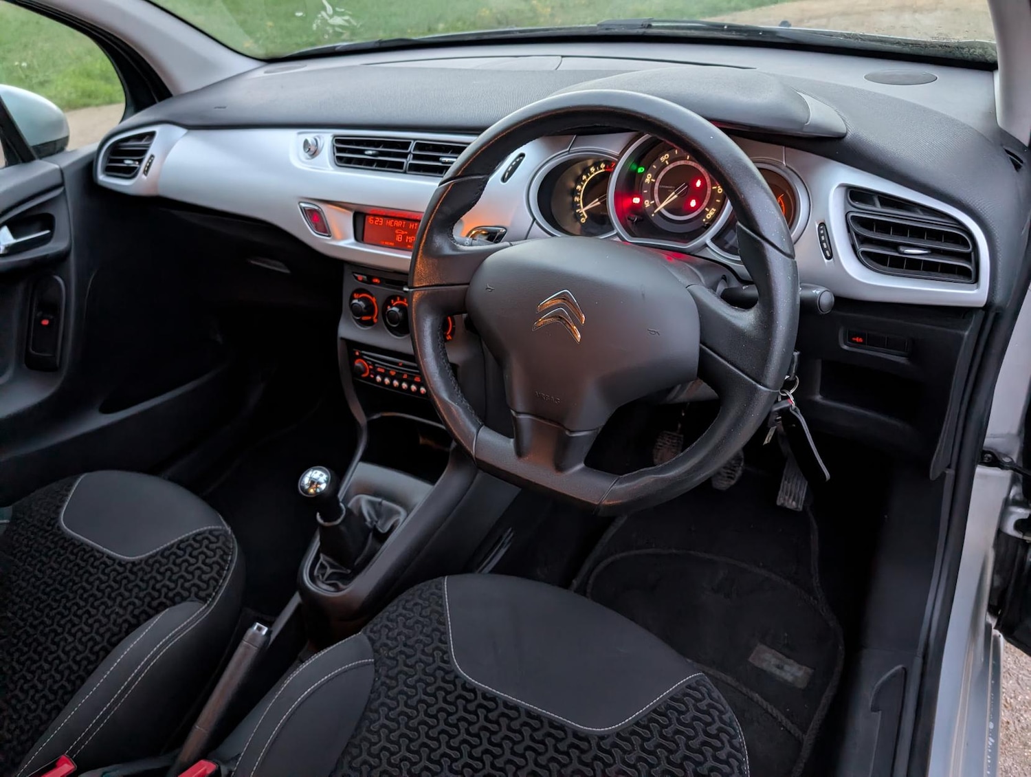 Used Citroen C3 2010 for sale - 76563288: Photo 10