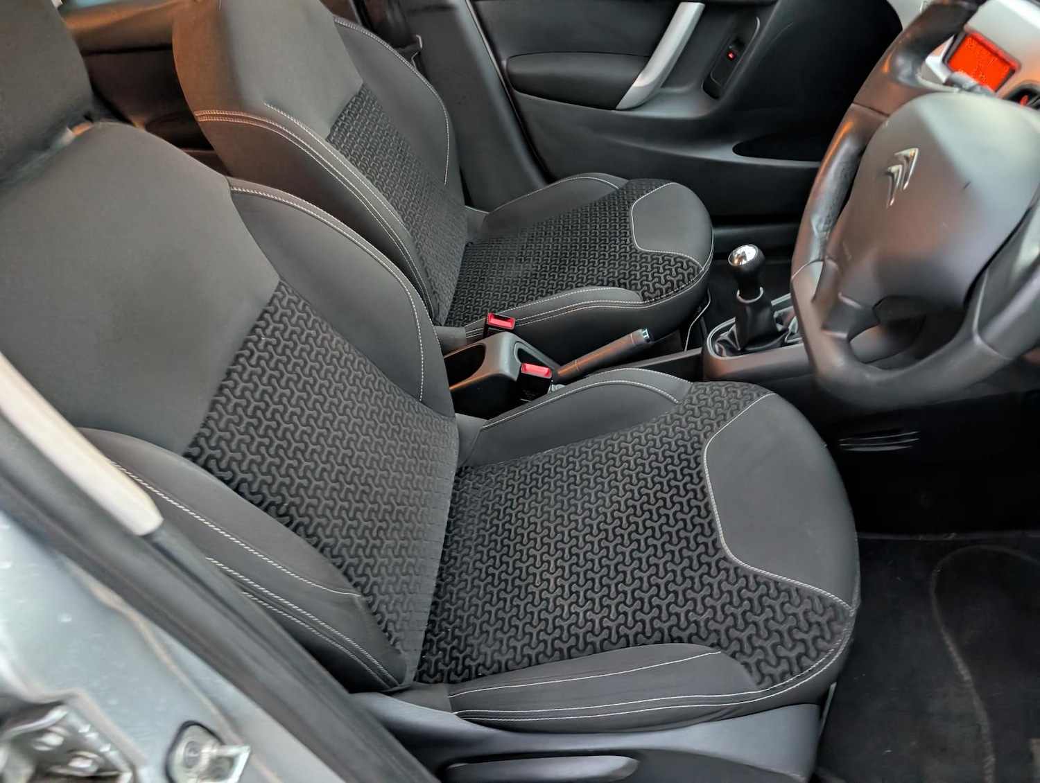 Used Citroen C3 2010 for sale - 76563288: Photo 11