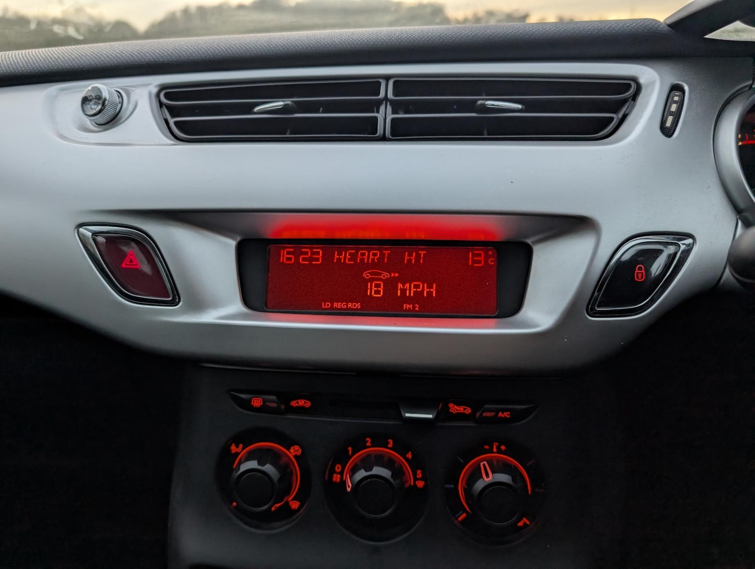 Used Citroen C3 2010 for sale - 76563288: Photo 18