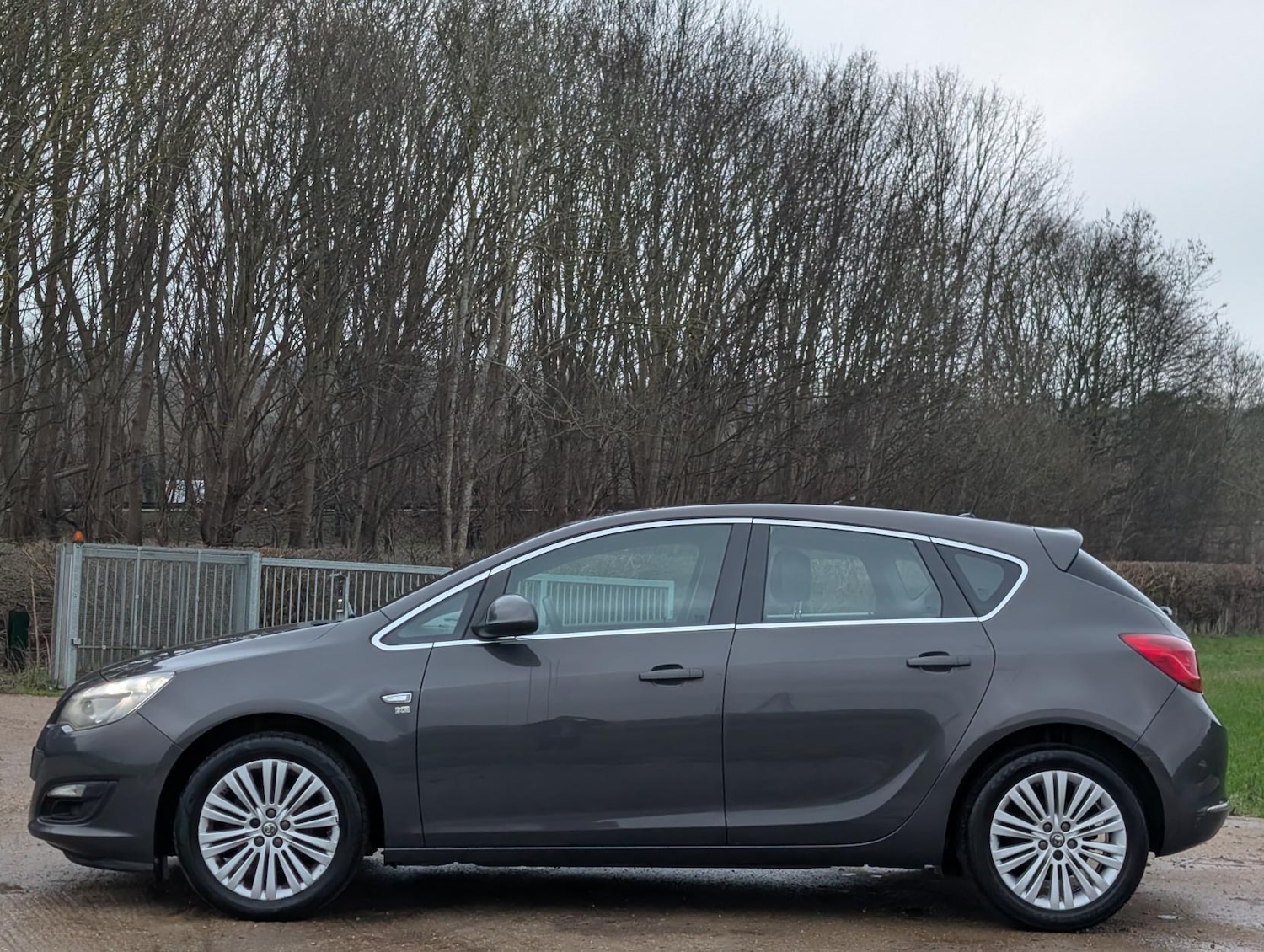 Used Vauxhall Astra 2014 for sale - 77381185: Photo 6