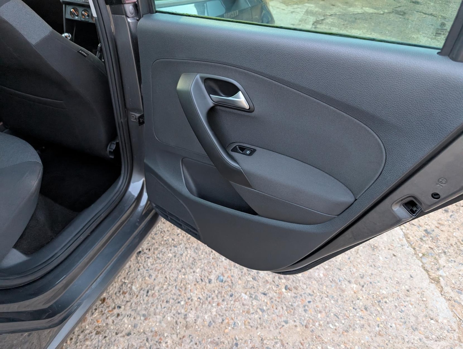 Used Volkswagen Polo 2014 for sale - 77945694: Photo 15