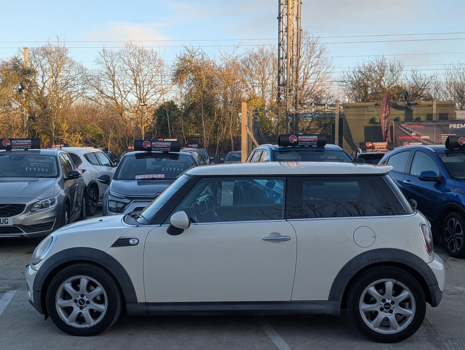 Used MINI Hatch 2009 for sale - 77555027: Photo 4
