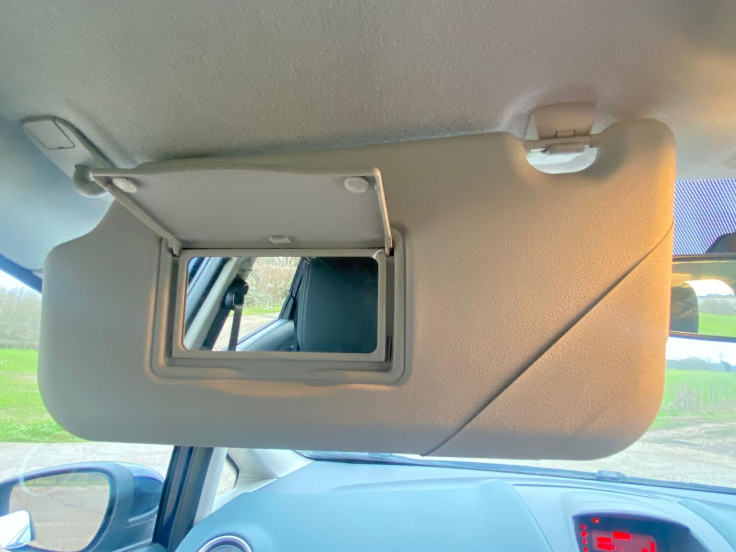 Used Ford Fiesta 2011 for sale - 77210694: Photo 26