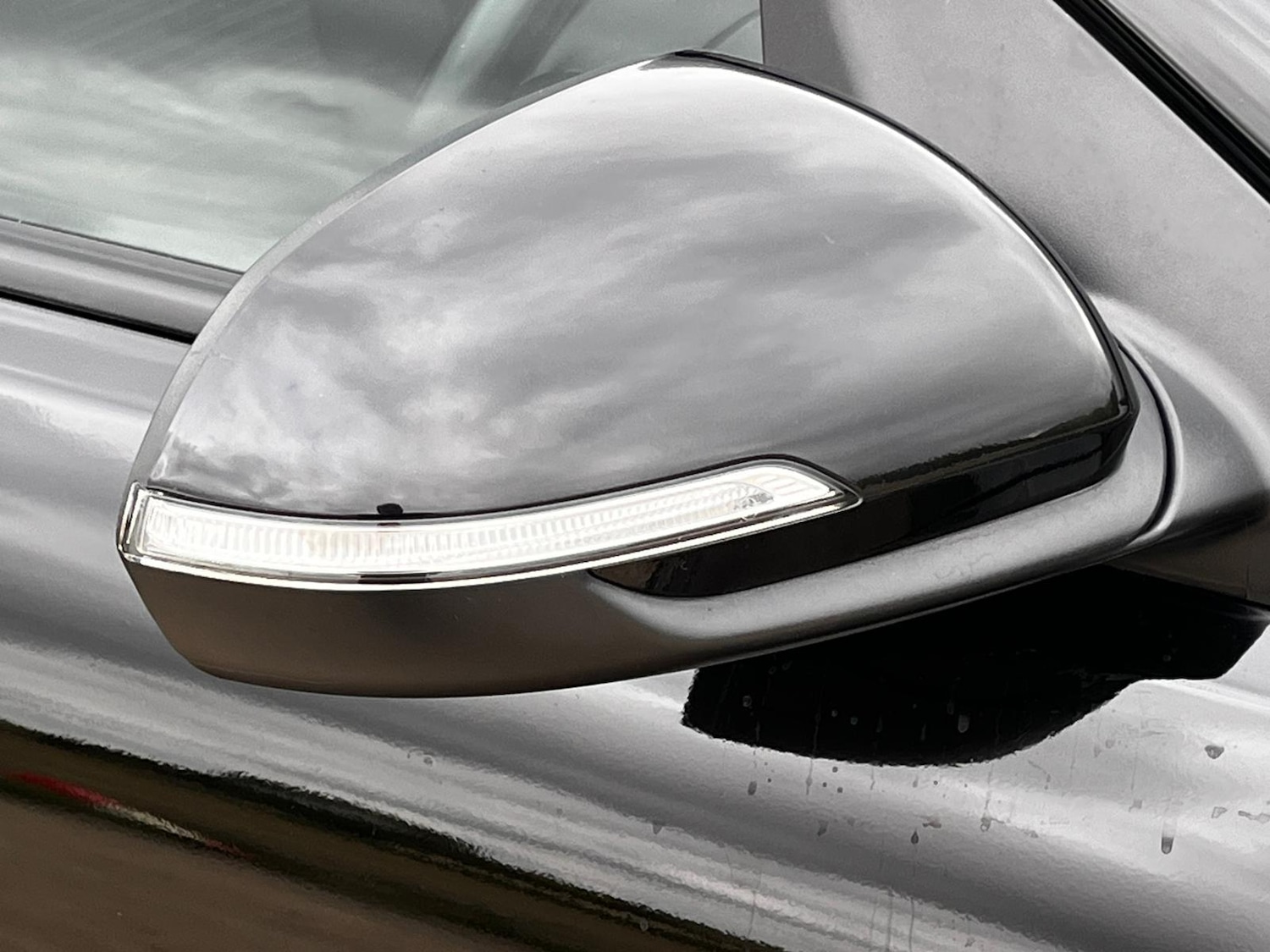 Used Kia Stonic 2020 for sale - 76209534: Photo 2