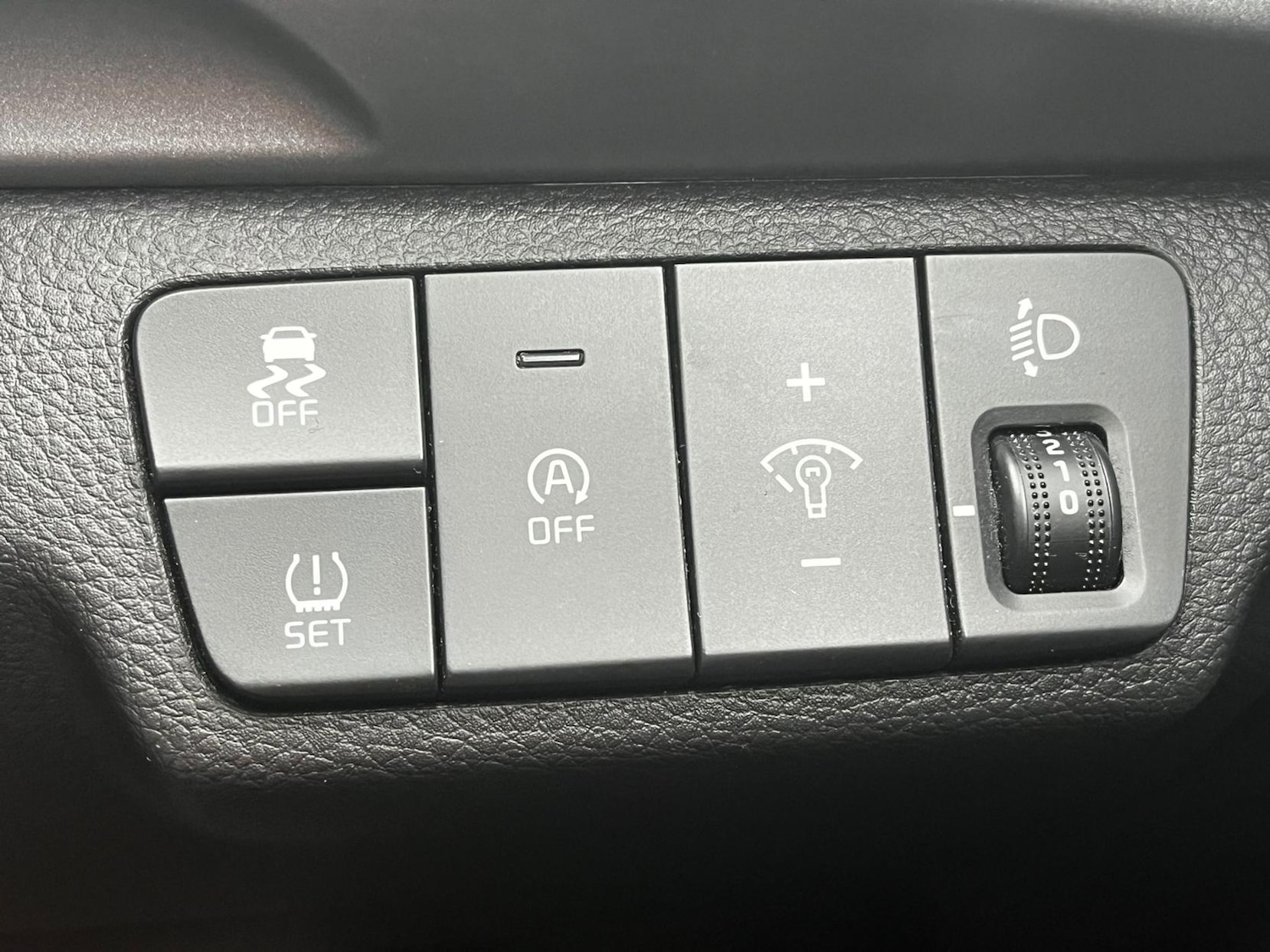 Used Kia Stonic 2020 for sale - 76209534: Photo 26