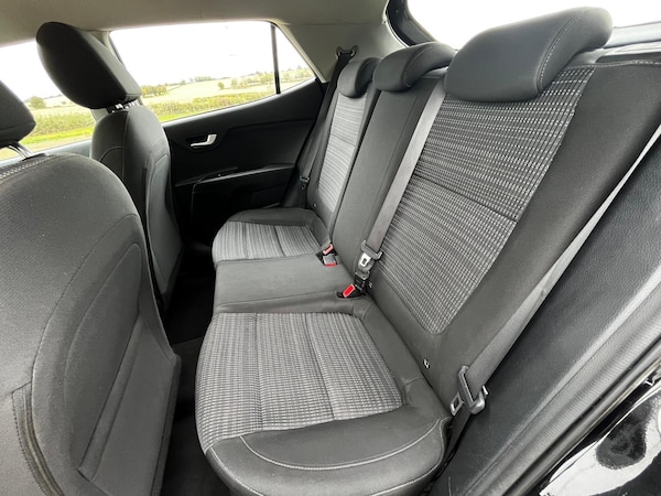 Used Kia Stonic 2020 for sale - 76209534: Photo 38