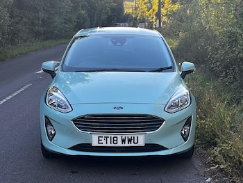 Used Ford Fiesta 2018 for sale - 76131383: Photo 2