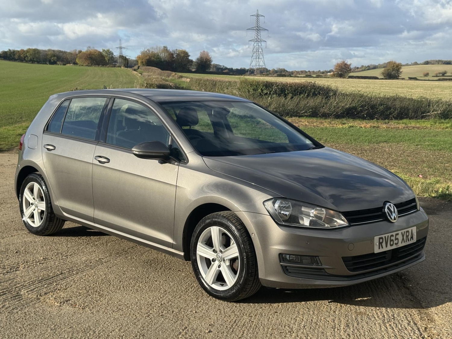 Used Volkswagen Golf 2015 for sale - 76436438: Photo 1