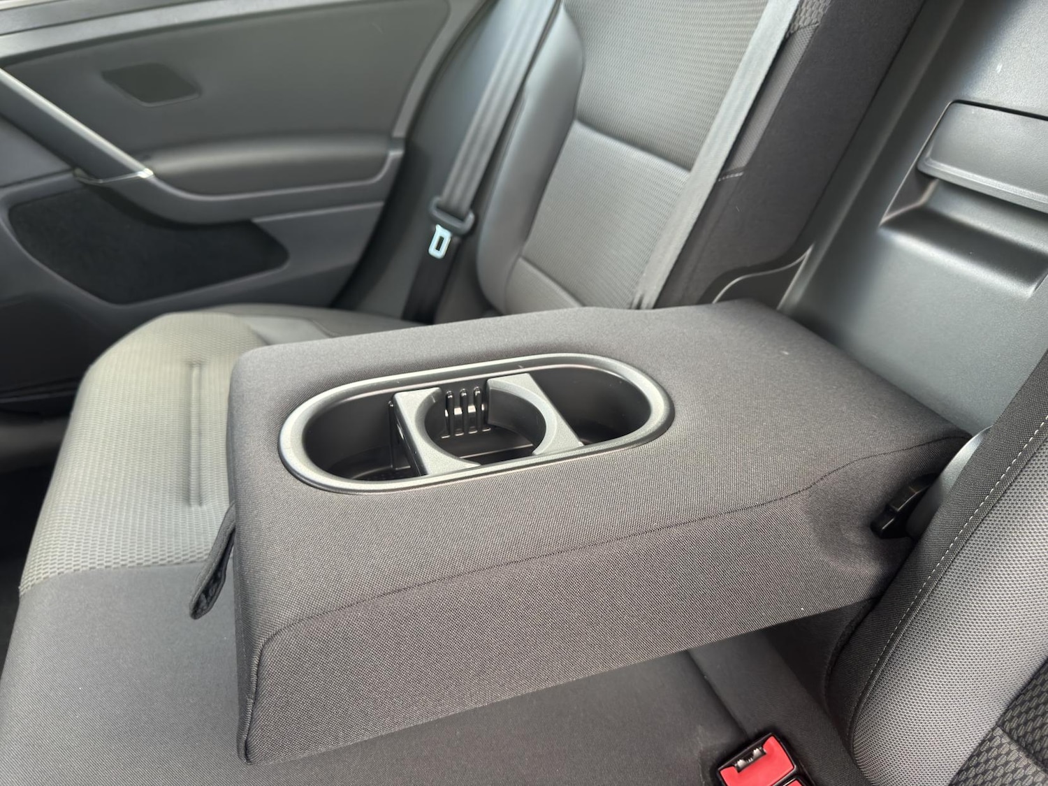 Used Volkswagen Golf 2015 for sale - 76436438: Photo 32