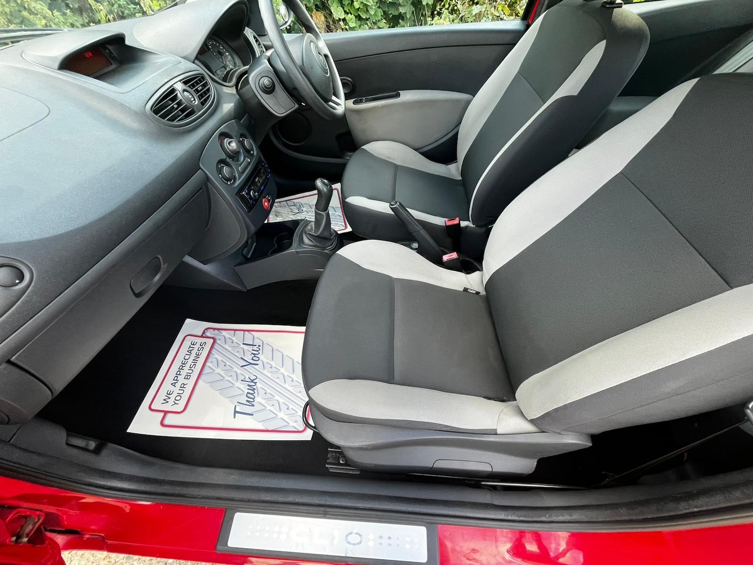 Used Renault Clio 2009 for sale - 76131386: Photo 25