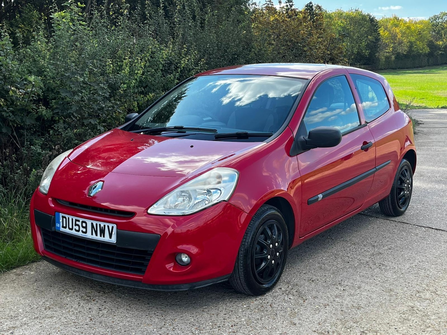 Used Renault Clio 2009 for sale - 76131386: Photo 3
